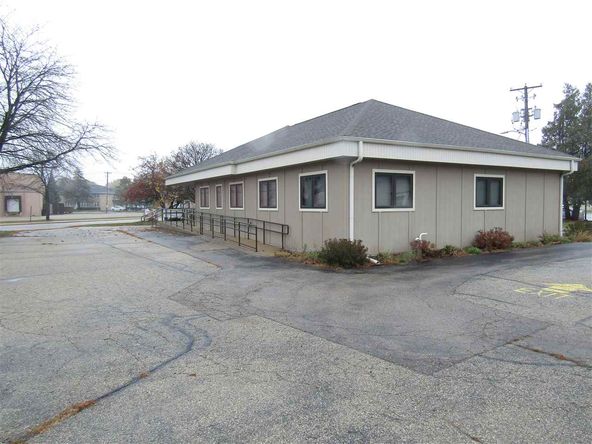 1504 Creston Park Dr, Janesville, WI 53545